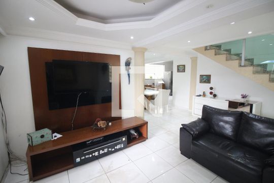 Sala de casa à venda com 4 quartos, 314m² em Santa Helena, Belo Horizonte