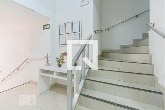 Hall de entrada de kitnet/studio à venda com 1 quarto, 26m² em Sé, São Paulo