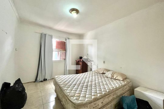 Suite de casa para alugar com 3 quartos, 185m² em Vila Alexandria, São Paulo