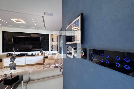 Sala de casa à venda com 4 quartos, 383m² em Recreio dos Bandeirantes, Rio de Janeiro