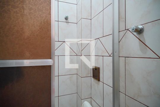 Banheiro da Suíte de apartamento à venda com 3 quartos, 87m² em Bom Jesus, Porto Alegre