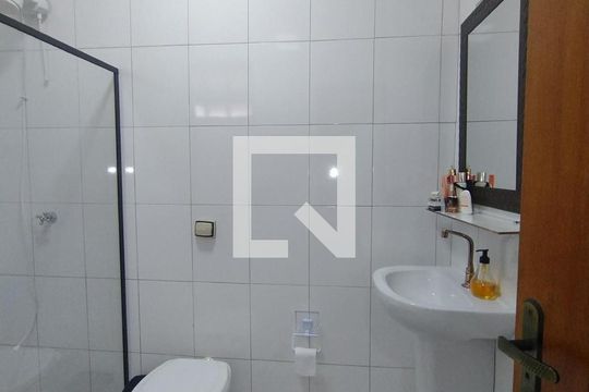 Casa à venda com 3 quartos, 240m² em Utinga, Santo André