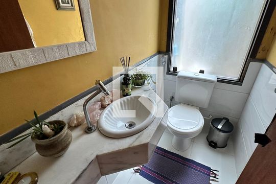 Lavabo de casa para alugar com 5 quartos, 300m² em Vargem Grande, Rio de Janeiro