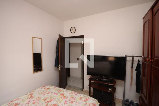 Quarto 1 de casa à venda com 6 quartos, 256m² em Vila Constança, São Paulo