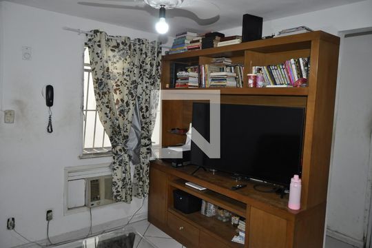 Apartamento à venda com 2 quartos, 38m² em Inhaúma, Rio de Janeiro