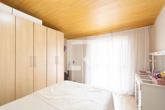 Casa à venda com 3 quartos, 120m² em Olaria, Canoas