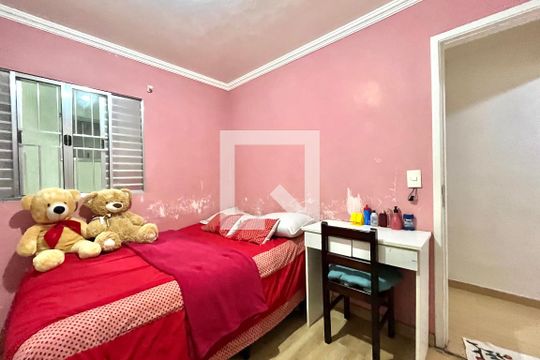 Quarto 2 de casa para alugar com 3 quartos, 150m² em Vila Santa Catarina, São Paulo