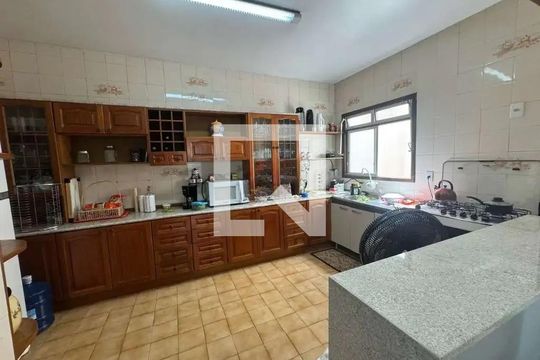 Cozinha  de casa para alugar com 5 quartos, 350m² em Centro, Canoas