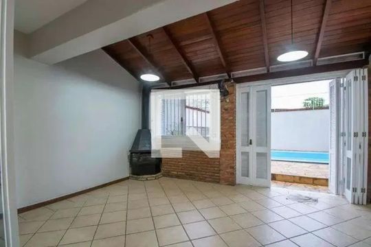 Área Comum de casa para alugar com 5 quartos, 350m² em Centro, Canoas
