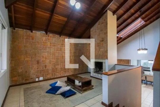 Área Comum de casa para alugar com 5 quartos, 350m² em Centro, Canoas
