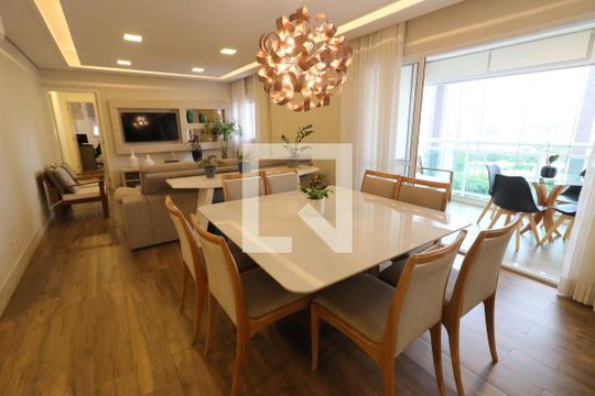 Sala de apartamento à venda com 3 quartos, 137m² em Adalgisa, Osasco