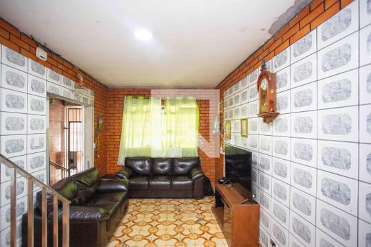 Sala Casa 1 de casa à venda com 6 quartos, 257m² em Jardim Elisa, Diadema