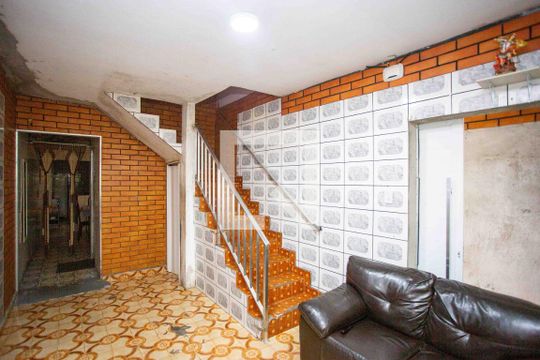 Sala Casa 1 de casa à venda com 6 quartos, 257m² em Jardim Elisa, Diadema