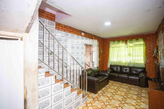 Sala Casa 1 de casa à venda com 6 quartos, 257m² em Jardim Elisa, Diadema