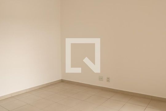 Quarto Suíte de apartamento para alugar com 3 quartos, 80m² em Ipiranga, Goiânia