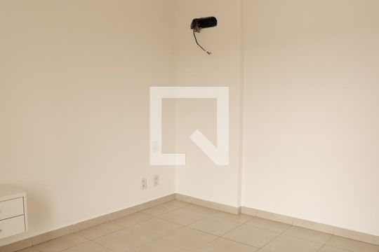Quarto Suíte de apartamento para alugar com 3 quartos, 80m² em Ipiranga, Goiânia