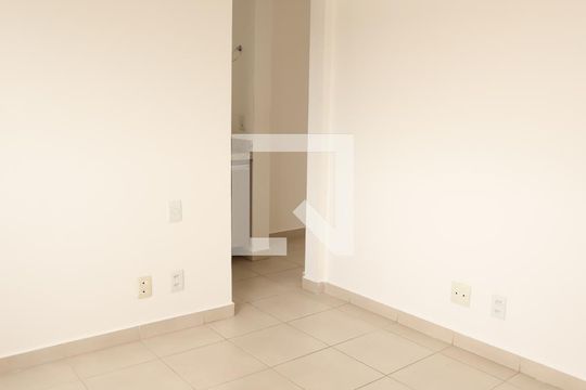 Quarto 1 de apartamento para alugar com 3 quartos, 80m² em Ipiranga, Goiânia