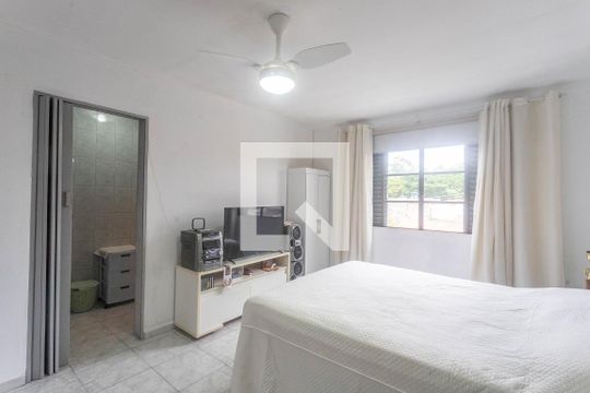 Quarto 1 - suíte  de casa para alugar com 3 quartos, 130m² em Balneário São Francisco, Diadema