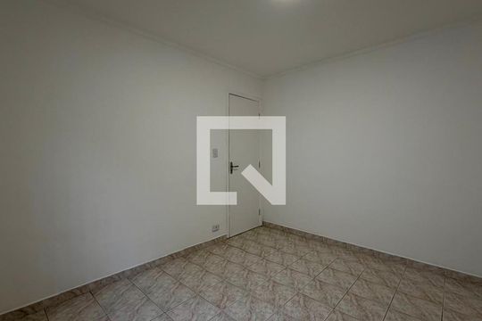 Casa para alugar com 2 quartos, 170m² em Jardim Arpoador, São Paulo