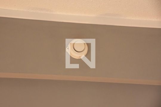 Studio - Detector de fumaça  de kitnet/studio para alugar com 1 quarto, 28m² em Vila Clementino, São Paulo