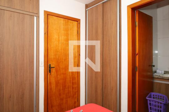 Suíte 1 de casa de condomínio à venda com 2 quartos, 54m² em Parque Cruzeiro do Sul, São Paulo