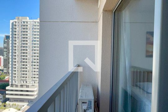 Varanda de kitnet/studio à venda com 1 quarto, 24m² em Pinheiros, São Paulo