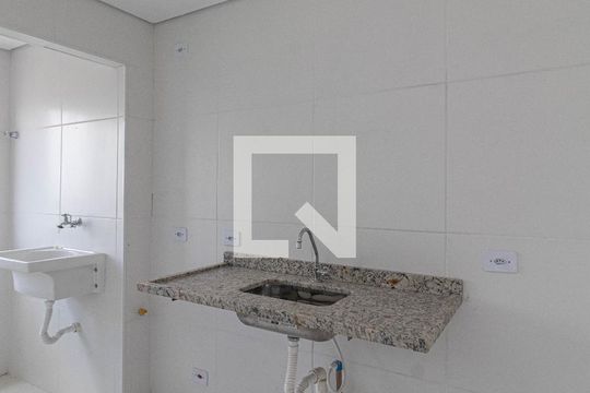 Sala/Cozinha/Área de Serviço  de apartamento à venda com 2 quartos, 42m² em Cidade Antônio Estêvão de Carvalho, São Paulo