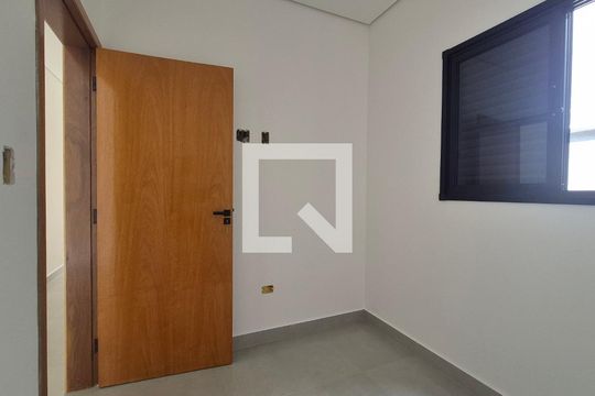 Quarto de casa à venda com 3 quartos, 150m² em Jardim Santo Alberto, Santo André
