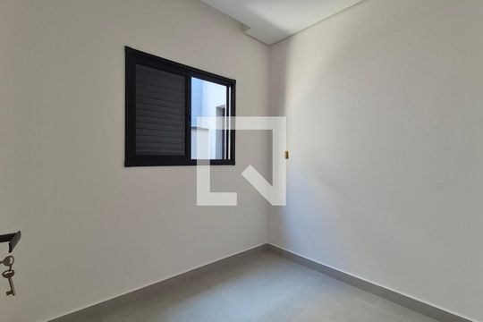 Quarto de casa à venda com 3 quartos, 150m² em Jardim Santo Alberto, Santo André