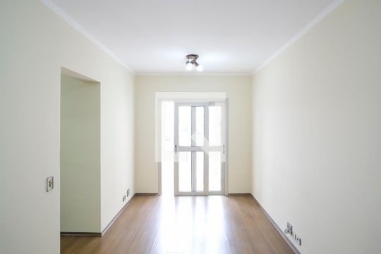Sala de apartamento à venda com 3 quartos, 70m² em Rudge Ramos, São Bernardo do Campo
