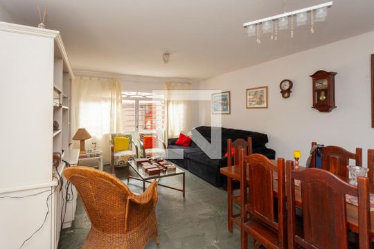 Sala de casa para alugar com 3 quartos, 168m² em Jardim Sertaozinho, São Paulo