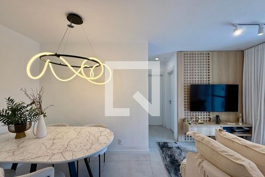 Sala de apartamento à venda com 2 quartos, 68m² em Jardim Caravelas, São Paulo
