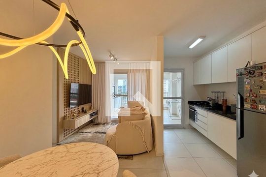 Sala  de apartamento à venda com 2 quartos, 68m² em Jardim Caravelas, São Paulo