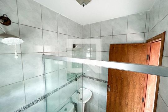 Apartamento à venda com 3 quartos, 202m² em Heliópolis, Belo Horizonte