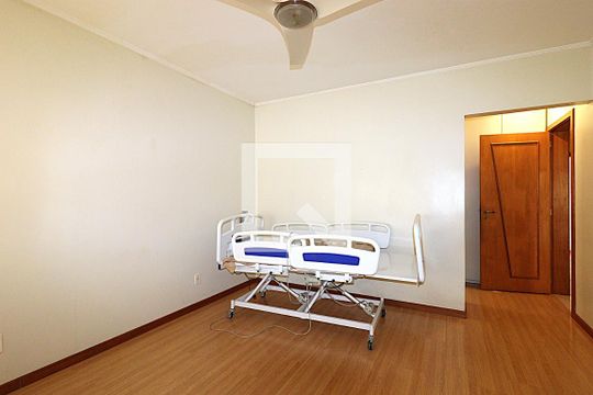 Suíte de apartamento à venda com 3 quartos, 160m² em Rio Branco, Porto Alegre