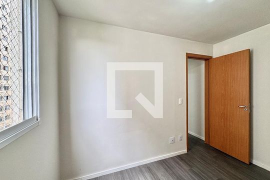 Quarto 2 de apartamento para alugar com 2 quartos, 43m² em Jardim Iris, São Paulo