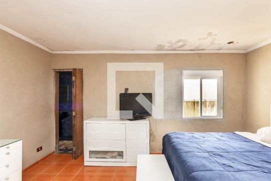 Quarto 1 de casa para alugar com 3 quartos, 301m² em Vila Fanton, São Paulo