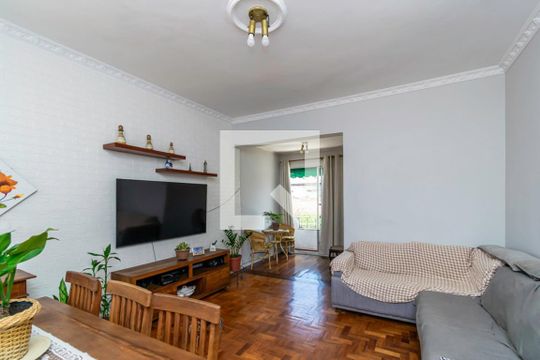 Sala de casa à venda com 3 quartos, 100m² em Olaria, Rio de Janeiro