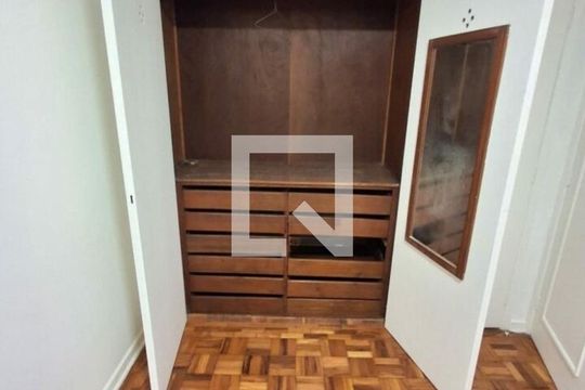 Casa para alugar com 2 quartos, 300m² em Sumaré, São Paulo