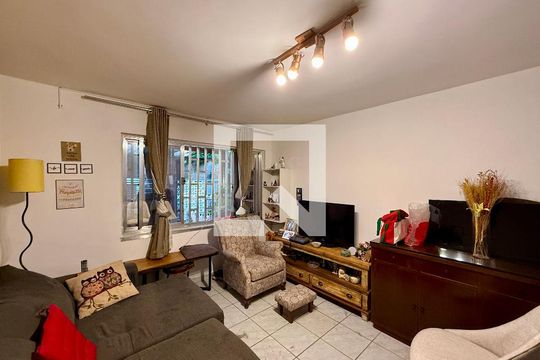 Sala  de casa à venda com 2 quartos, 107m² em Campo Belo, São Paulo
