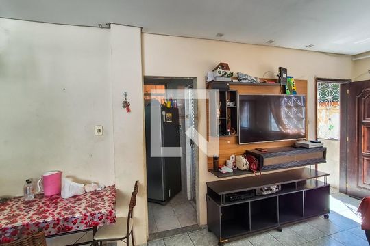 Casa para alugar com 3 quartos, 142m² em Colégio, Rio de Janeiro