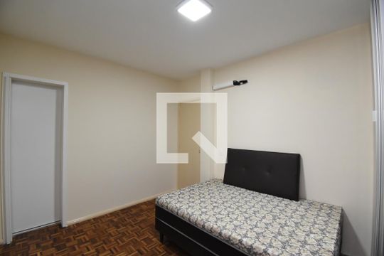 Suíte de apartamento à venda com 3 quartos, 120m² em Alto da Glória, Curitiba