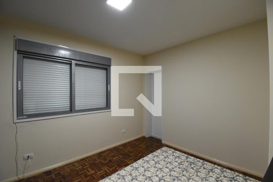 Suíte de apartamento à venda com 3 quartos, 120m² em Alto da Glória, Curitiba
