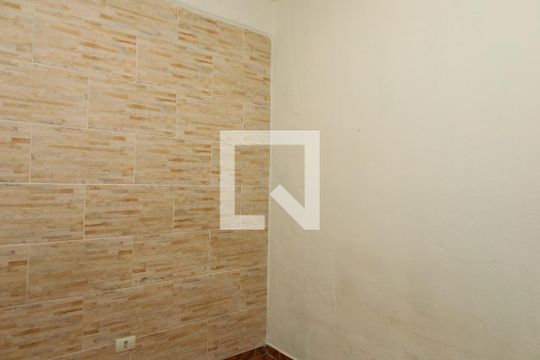 Quarto de casa para alugar com 1 quarto, 30m² em Parque Savoy City, São Paulo