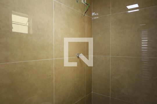 Banheiro de apartamento para alugar com 1 quarto, 38m² em Cidade Tiradentes, São Paulo