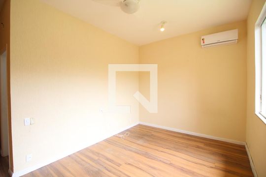 Quarto 2 de casa de condomínio à venda com 4 quartos, 360m² em Jacarepaguá, Rio de Janeiro