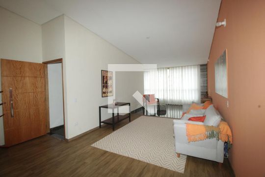 Sala de casa para alugar com 1 quarto, 119m² em Centreville, Santo André