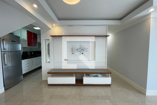 Sala de apartamento à venda com 2 quartos, 175m² em Cidade São Francisco, São Paulo