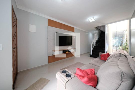 Sala de casa para alugar com 3 quartos, 160m² em Cidade Antônio Estêvão de Carvalho, São Paulo
