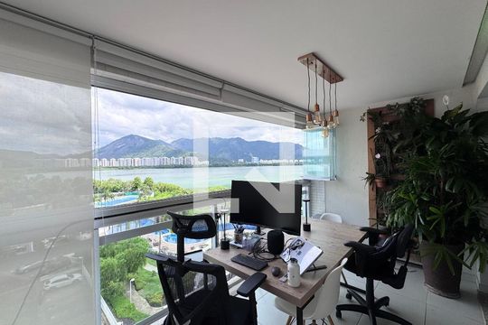 Varanda de apartamento para alugar com 2 quartos, 84m² em Barra da Tijuca, Rio de Janeiro
